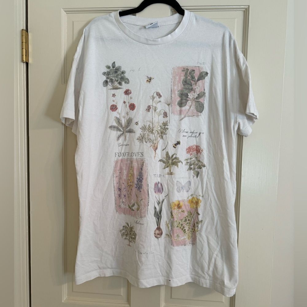 Women’s Oversized Urban Outfitters BDG Graphic Shirt S/M